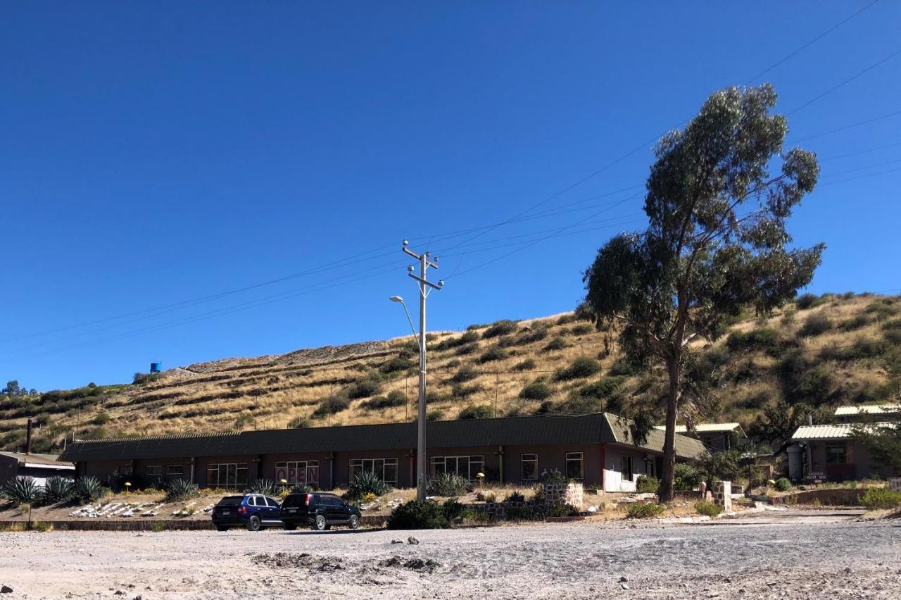 Hotel Las Vicunas Putre Buitenkant foto